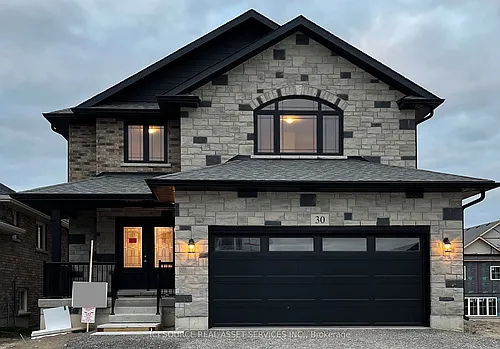 30 York Dr #B Photo 1