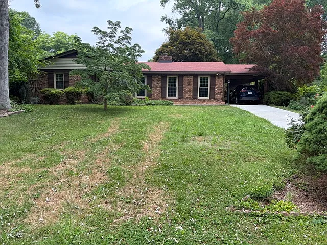 1541 Norwich Rd — Photo 1