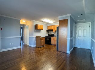 791 E Main St APT 2D, Stamford, CT 06902