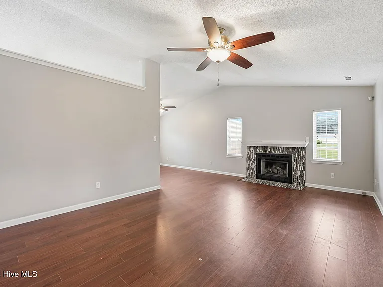 128 Fodder Dr — Photo 7