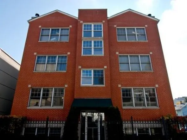 1535 W Pearson St #1E, Chicago, IL 60642