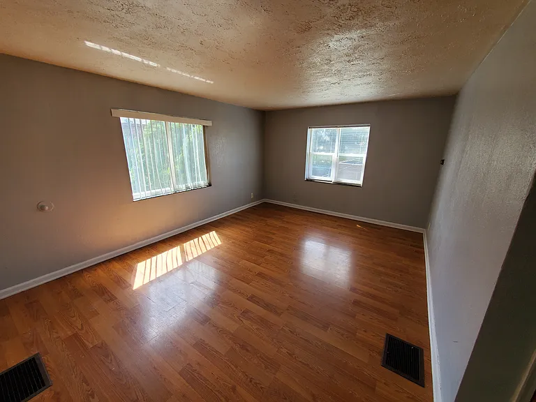 99 N Hampton Rd #D — Photo 12