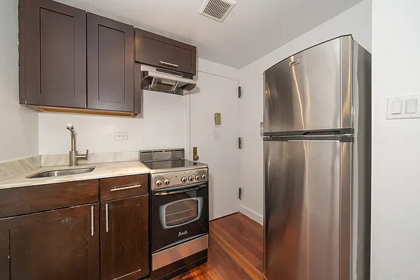 Rented by Living New York | media 3