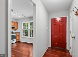 2300 Horseferry Ct, Reston, VA 20191