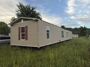 93 Pawnee Dr, Bradyville, TN 37026