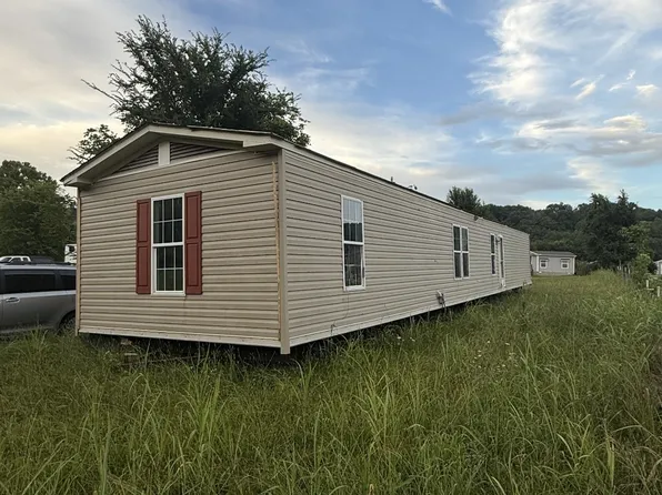 93 Pawnee Dr, Bradyville, TN 37026