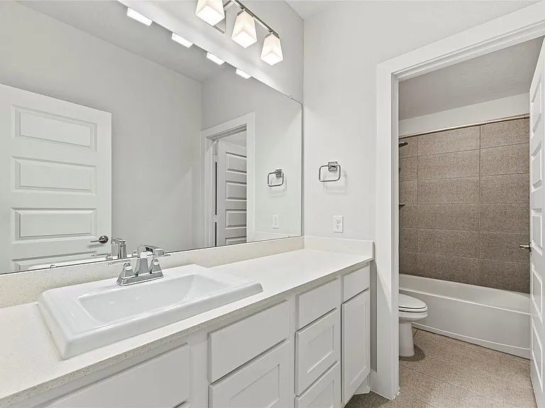 1707 McCrae Hill Ct — Photo 25