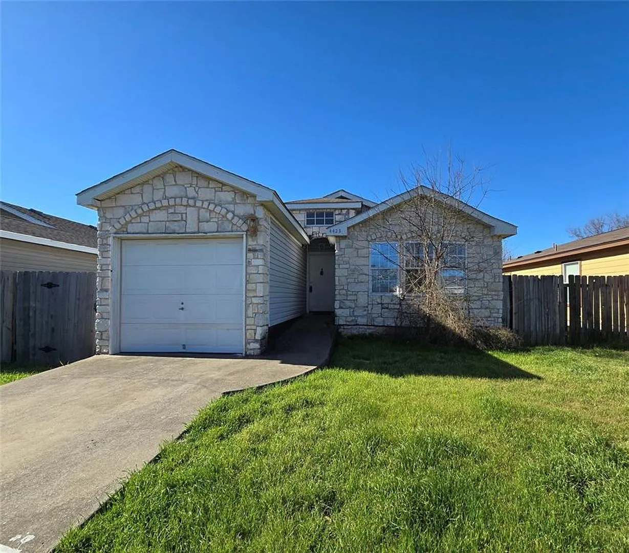 4423 Magin Meadow — Photo 1