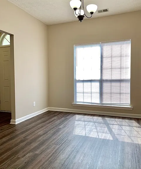 11728 Palmer Ct — Photo 6