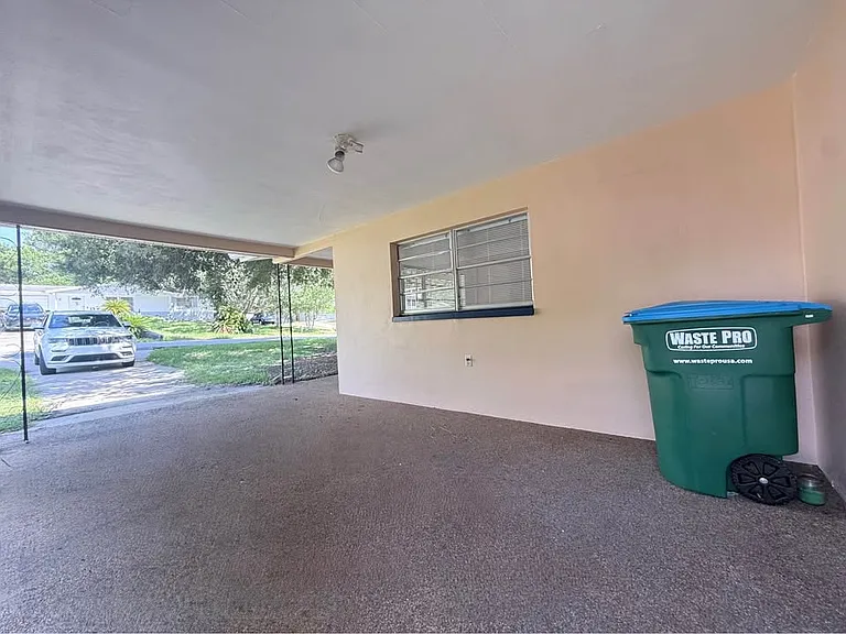 11 S Desoto St — Photo 6