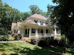 8555 Berringer Point Dr, Gainesville, GA 30506