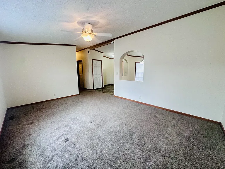9800 Bloomsbury Cir — Photo 23