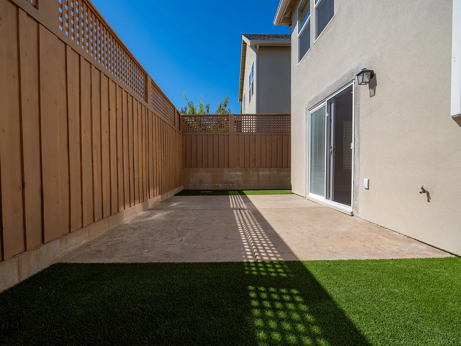 3 bed, 2.5 bath, 1261 sqft, $3,100 — Photo 4