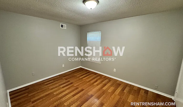 381 N Manassas St — Photo 11