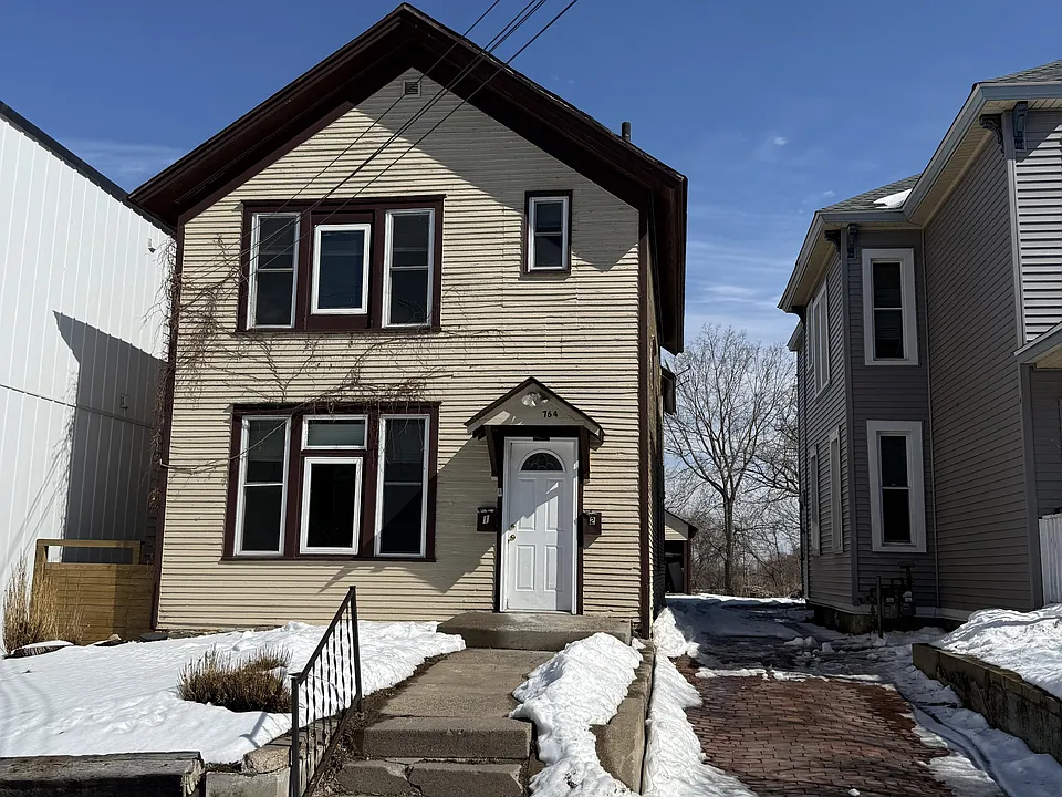 764 Capital Ctr #2