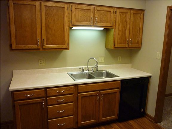 5th image of 416 Eagle Crest Dr