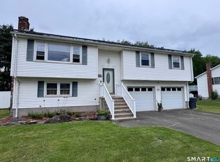 24 Middle Rd, Enfield, CT 06082