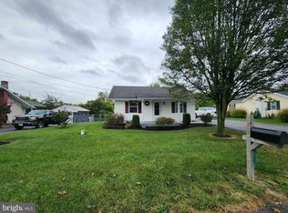 15604 Clear Spring Rd, Williamsport, MD 21795