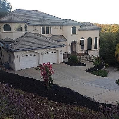 1st image of 823 Sunnyslope Way