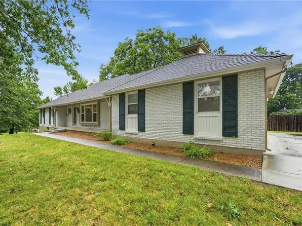 6317 Sterling Ave, Raytown, MO 64133