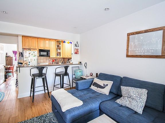 2nd image of 32-46 32nd St #2
