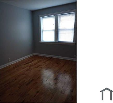 4th image of 2046 N St Louis Ave