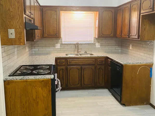 305 S Fifth, 305 S 5th St Unit B, Noble, OK 73068