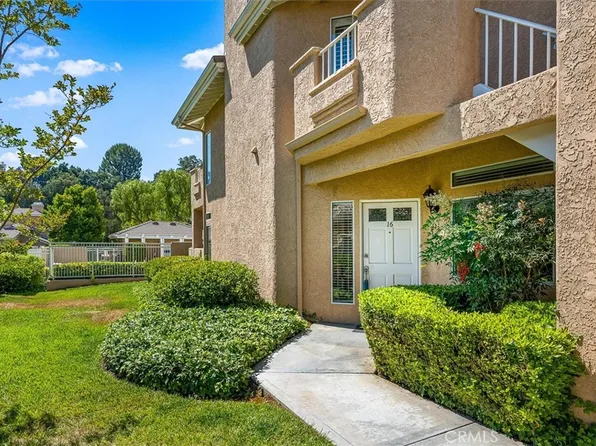 24023 Arroyo Park Dr Unit 16, Santa Clarita, CA 91355