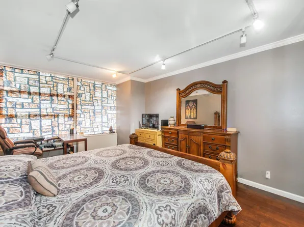 6050 Blvd East image 18 of 42