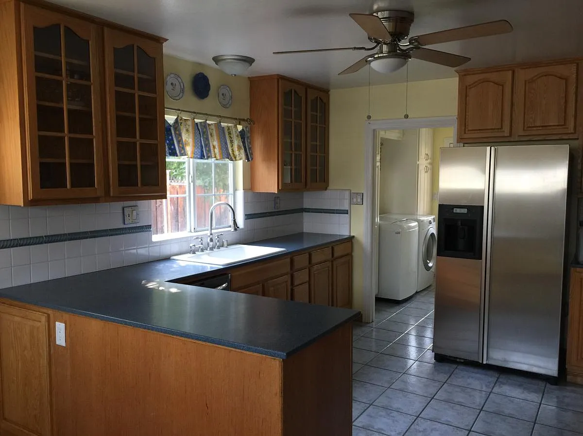 1712 Isabel Dr photo 1