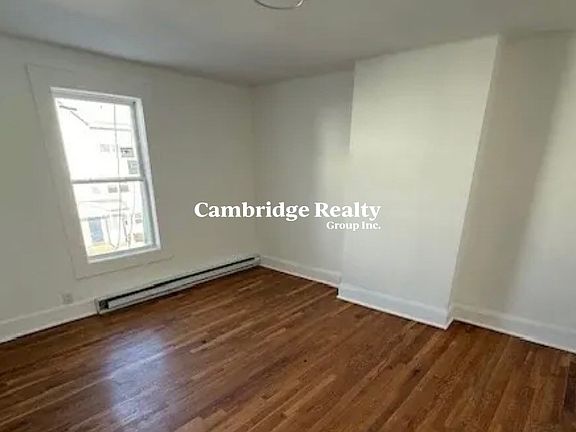 4th image of 682 Parker St #2T