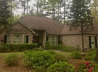 117 Fernway Dr, Atmore, AL 36502