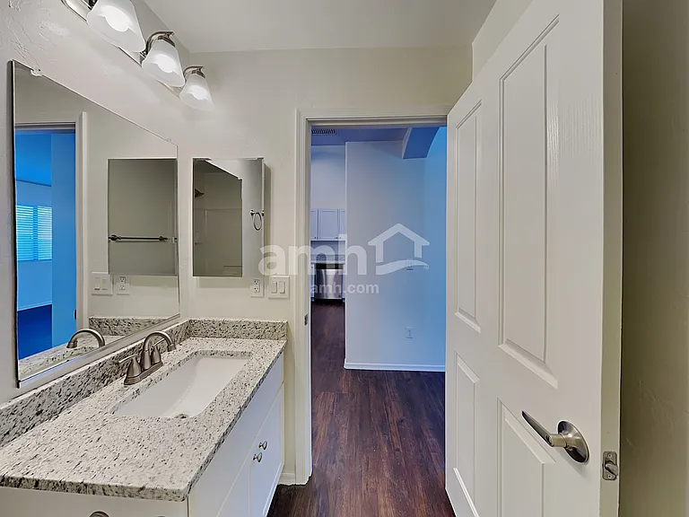 7918 S Clarkson Ct — Photo 14
