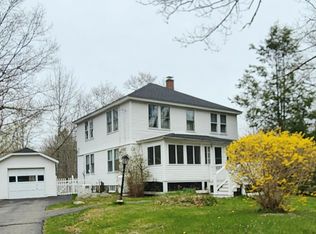 120 Cape Neddick Rd, York, ME 03909