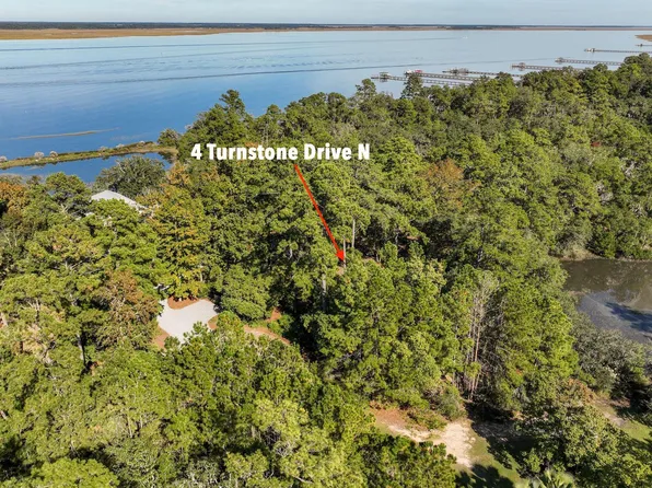 4 Turnstone Dr N, Beaufort, SC 29907