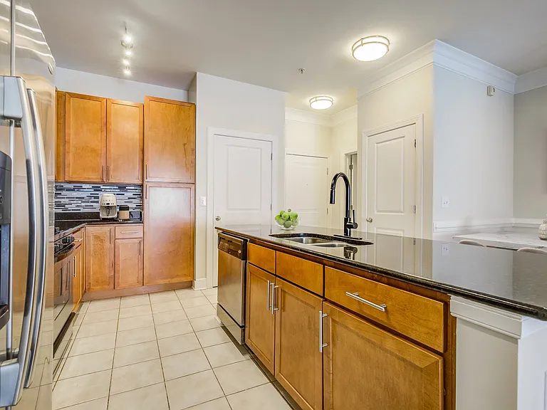 Residence at Tribeca — Photo 12