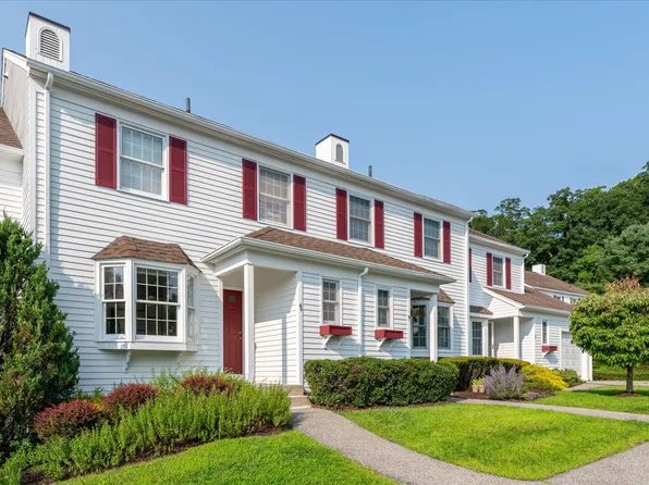 46 Winterberry Cir, Cross River, NY 10518