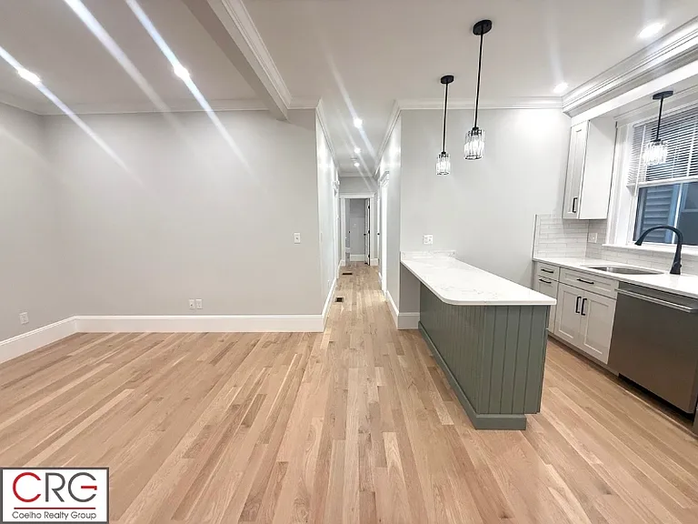 170 Webster Ave #1 — Photo 17