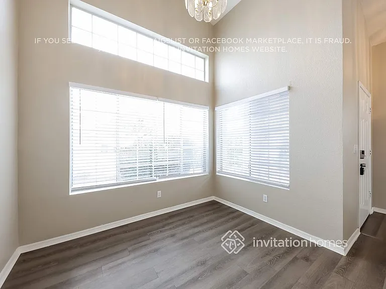 11322 W Alice Ave — Photo 6