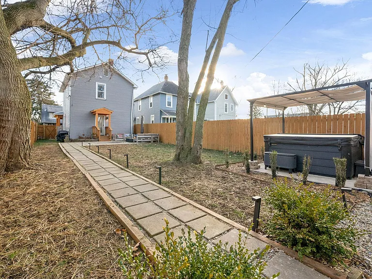 *Hot tub not included in rental