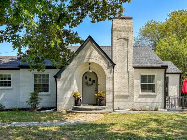 1916 Ault Rd, Knoxville, TN 37914