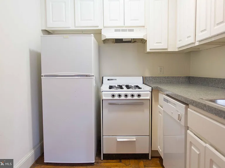 723 Spruce St #2F — Photo 7