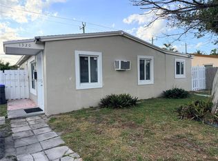 1320 N 69th Way, Hollywood, FL 33024
