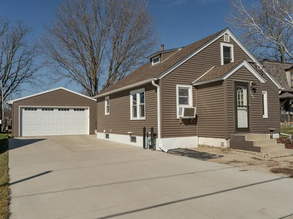 305 1st Ave NE, Kasson, MN 55944