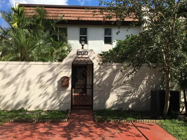 7383 Big Cypress Ct, Miami Lakes, FL 33014