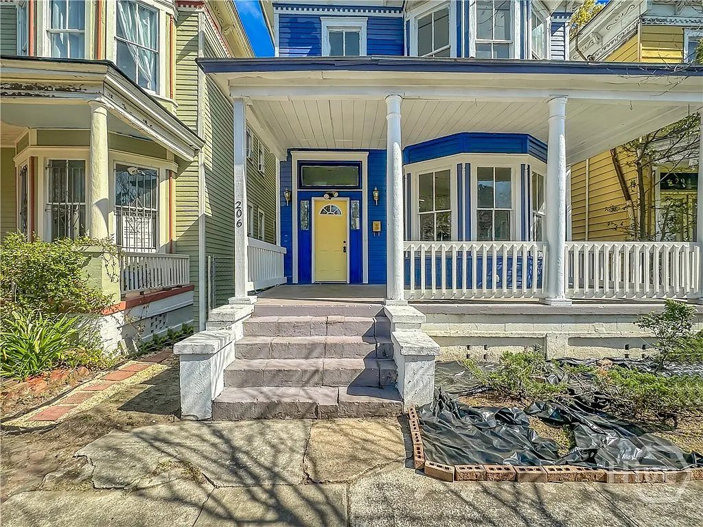 Building Photo - 206 W 39th St