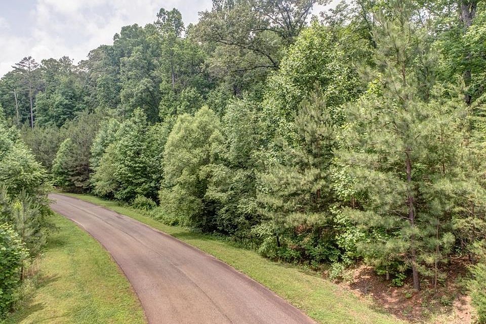 1st image of 626 Cove Lake Dr