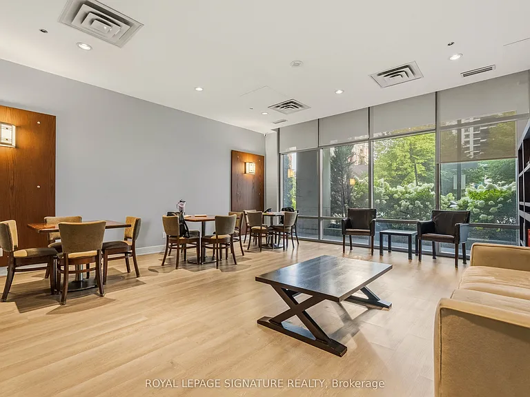 16 Harrison Garden Blvd #1609 — Photo 33