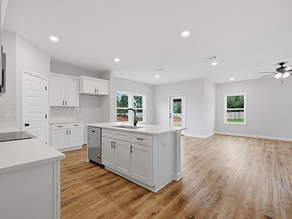 4th image of 2827 Blackbird Ct