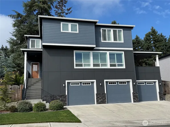 10706 NW 15th Place, Vancouver, WA 98685